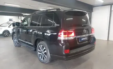 Toyota Land Cruiser 2018 года за 35 000 000 тг. в Астана фото 4
