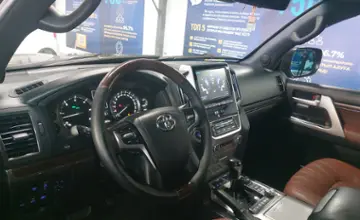 Toyota Land Cruiser 2018 года за 35 000 000 тг. в Астана фото 5