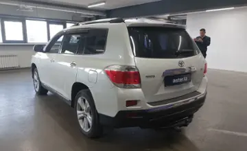 Toyota Highlander 2012 года за 13 500 000 тг. в Астана фото 4