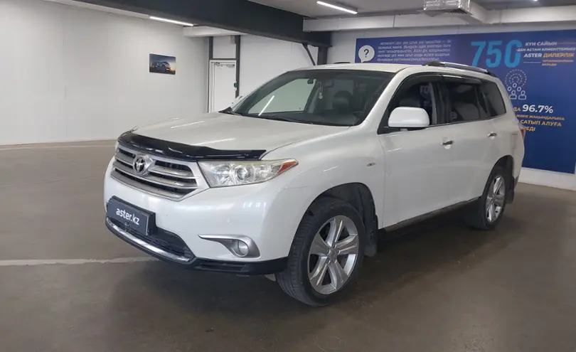 Toyota Highlander 2012 года за 13 500 000 тг. в Астана