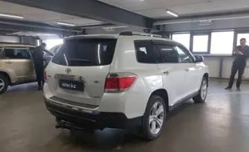 Toyota Highlander 2012 года за 13 500 000 тг. в Астана фото 3