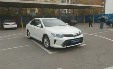 Toyota Camry 2015 года за 11 000 000 тг. в Алматы фото 2