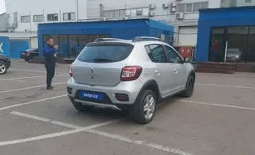 Renault Sandero 2015 года за 5 000 000 тг. в Алматы фото 3