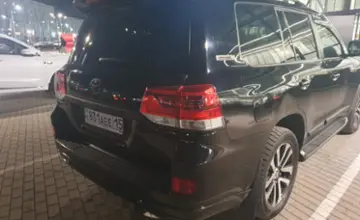 Toyota Land Cruiser 2018 года за 30 000 000 тг. в Астана