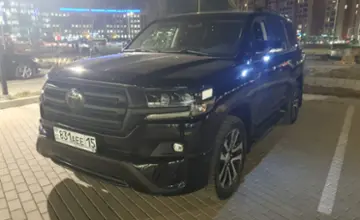Toyota Land Cruiser 2018 года за 30 000 000 тг. в Астана фото 1