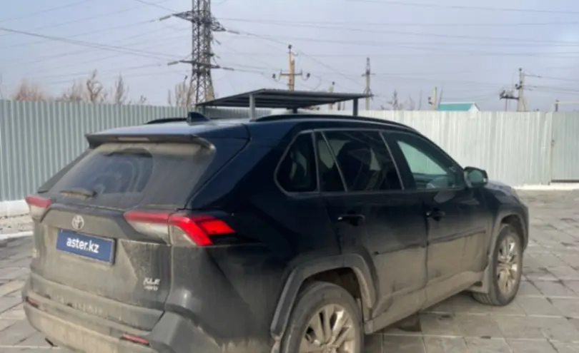 Toyota RAV4 2021 года за 16 000 000 тг. в Уральск фото 5