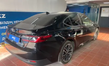 Toyota Camry 2025 года за 23 000 000 тг. в Астана