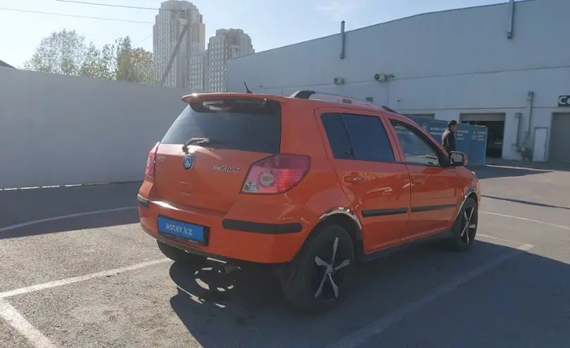 Geely MK Cross 2015 года за 4 000 000 тг. в Шымкент фото 3