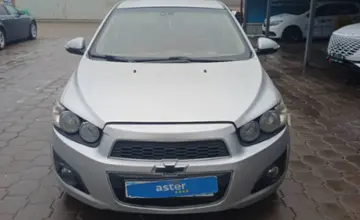 Chevrolet Aveo 2014 года за 3 800 000 тг. в Караганда фото 2