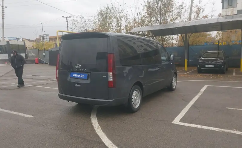 Hyundai Staria 2023 года за 20 000 000 тг. в Алматы фото 3
