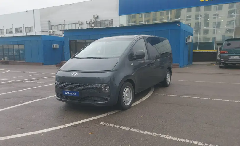 Hyundai Staria 2023 года за 20 000 000 тг. в Алматы