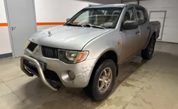 Mitsubishi L200 2007 года за 4 000 000 тг. в Уральск фото 1