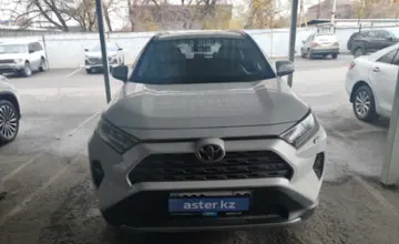 Toyota RAV4 2020 года за 16 300 000 тг. в Алматы фото 2