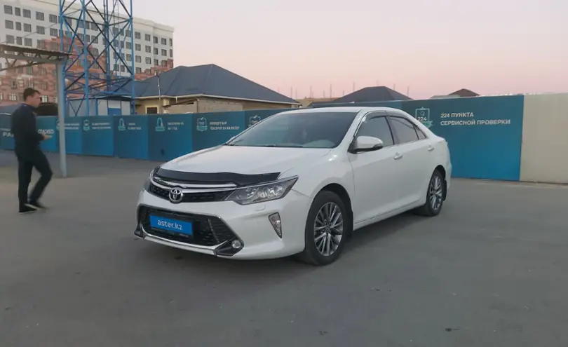 Toyota Camry 2017 года за 13 500 000 тг. в Шымкент