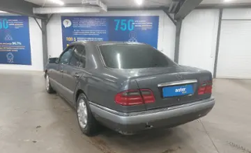 Mercedes-Benz E-Класс 1996 года за 1 700 000 тг. в Астана фото 4