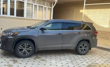 Toyota Highlander 2019 года за 18 000 000 тг. в Шымкент фото 4