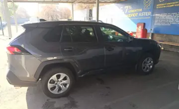 Toyota RAV4 2022 года за 15 000 000 тг. в Алматы фото 4
