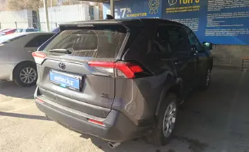 Toyota RAV4 2022 года за 15 000 000 тг. в Алматы