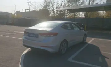 Hyundai Elantra 2018 года за 6 000 000 тг. в Алматы фото 3