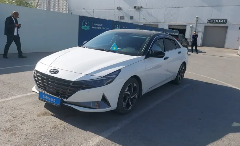 Hyundai Elantra 2021 года за 9 300 000 тг. в Шымкент