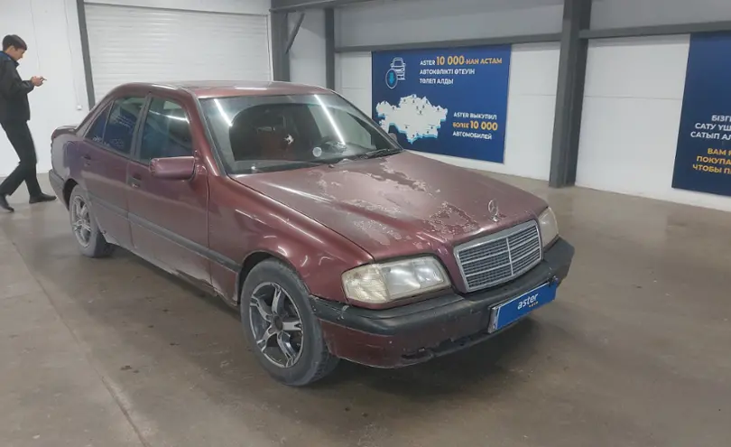 Mercedes-Benz C-Класс 1997 года за 2 000 000 тг. в Астана фото 2