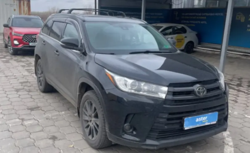 Toyota Highlander 2019 года за 19 000 000 тг. в Караганда фото 3