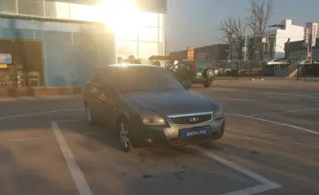 LADA (ВАЗ) Priora 2011 года за 1 500 000 тг. в Алматы фото 2