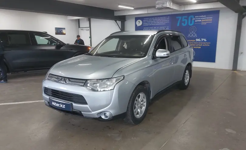 Mitsubishi Outlander 2013 года за 7 000 000 тг. в Астана