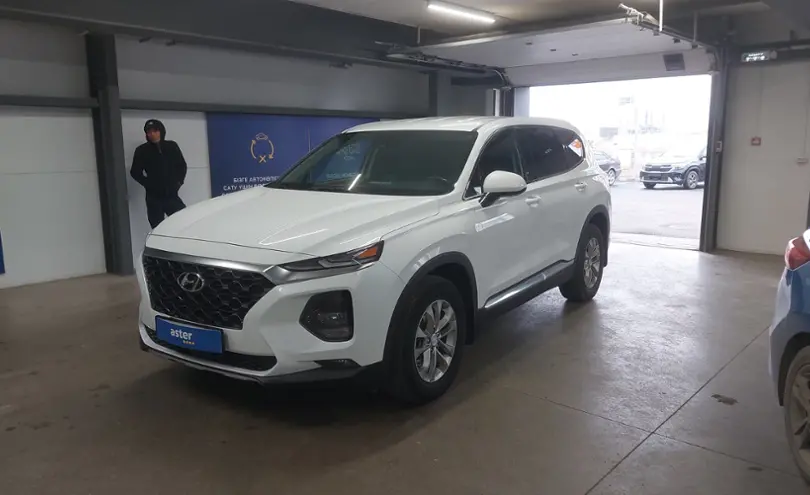 Hyundai Santa Fe 2020 года за 13 500 000 тг. в Астана