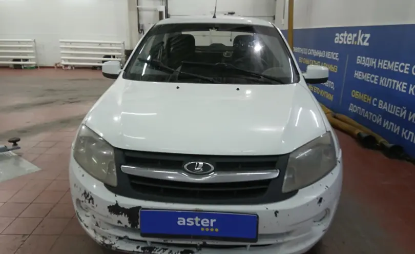 LADA (ВАЗ) Granta 2013 года за 1 800 000 тг. в Астана фото 2