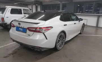 Toyota Camry 2020 года за 13 800 000 тг. в Астана фото 3