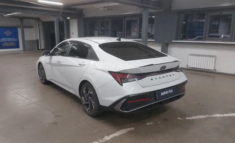 Hyundai Elantra 2024 года за 9 000 000 тг. в Астана фото 4