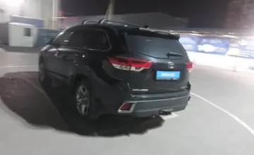 Toyota Highlander 2018 года за 18 000 000 тг. в Шымкент фото 4