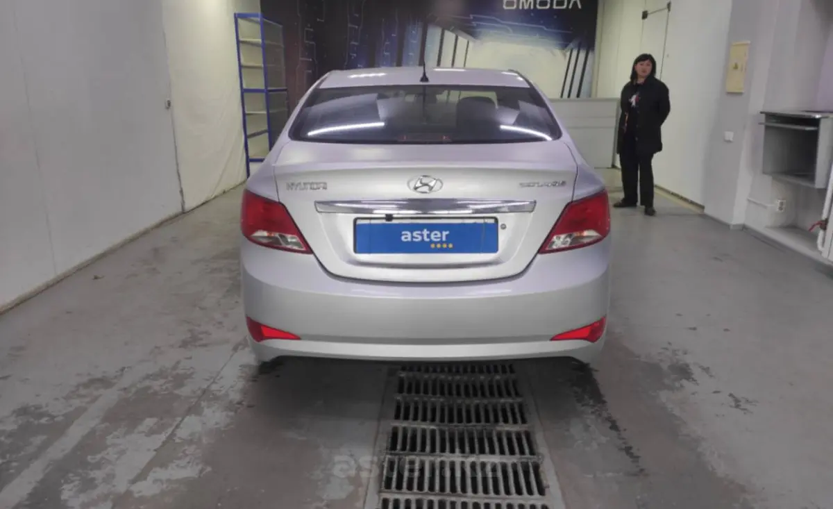 Hyundai Solaris 2014