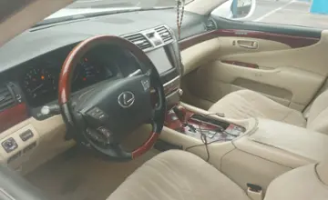 Lexus LS 2010 года за 6 500 000 тг. в Алматы фото 5