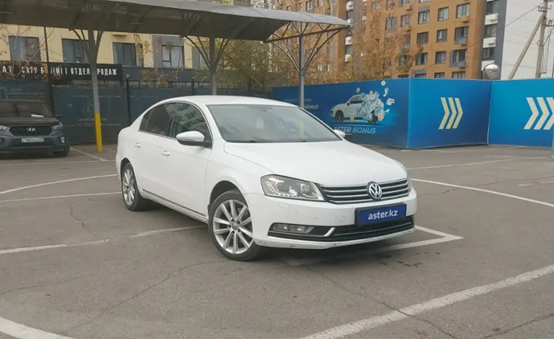 Volkswagen Passat 2014 года за 6 500 000 тг. в Алматы фото 2