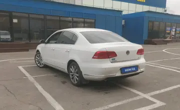 Volkswagen Passat 2014 года за 6 500 000 тг. в Алматы фото 4