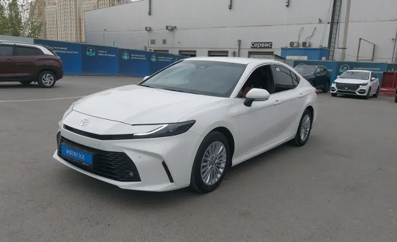 Toyota Camry 2025 года за 19 000 000 тг. в Шымкент