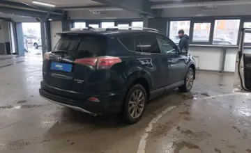Toyota RAV4 2017 года за 14 000 000 тг. в Астана фото 3