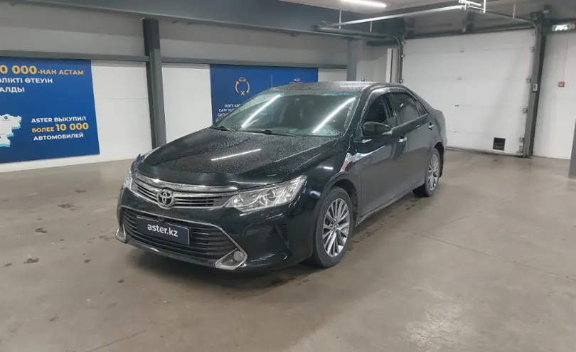 Toyota Camry 2016 года за 10 500 000 тг. в Астана