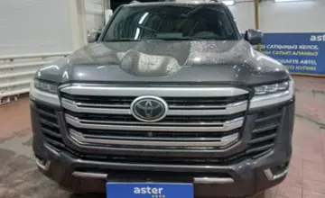 Toyota Land Cruiser 2022 года за 50 000 000 тг. в Астана фото 2