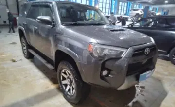 Toyota 4Runner 2020 года за 23 000 000 тг. в Караганда фото 3
