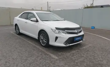 Toyota Camry 2016 года за 11 390 000 тг. в Шымкент фото 2