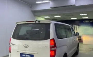 Hyundai Grand Starex 2015 года за 10 500 000 тг. в Павлодар