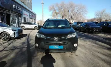Toyota RAV4 2015 года за 12 000 000 тг. в Актобе фото 2