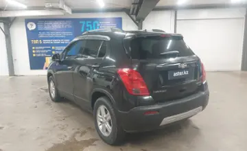 Chevrolet Tracker 2015 года за 6 000 000 тг. в Астана фото 4