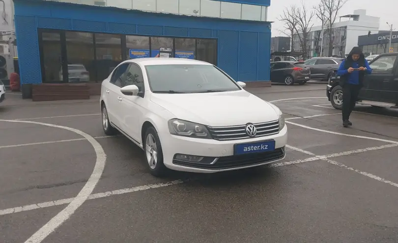 Volkswagen Passat 2013 года за 5 500 000 тг. в Алматы фото 2
