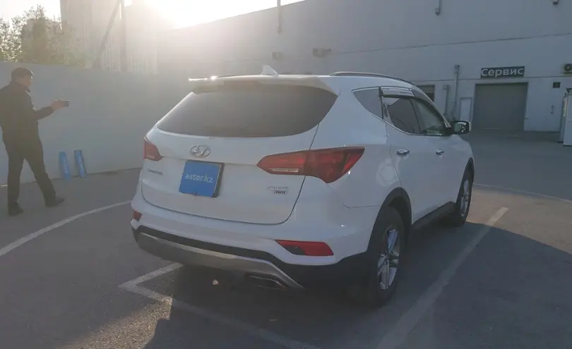 Hyundai Santa Fe 2017 года за 12 000 000 тг. в Шымкент фото 3