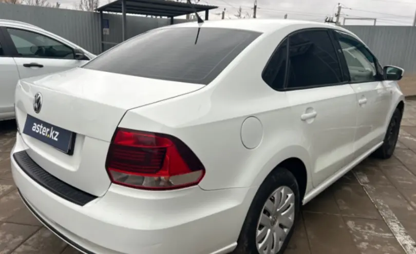 Volkswagen Polo 2015 года за 5 200 000 тг. в Уральск фото 5