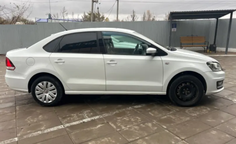 Volkswagen Polo 2015 года за 5 200 000 тг. в Уральск фото 4